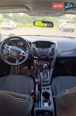 Седан Ford Focus 2013 в 