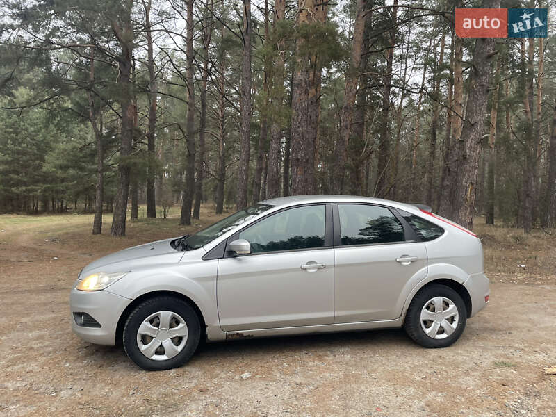 Хэтчбек Ford Focus 2009 в Чернигове