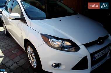 Хэтчбек Ford Focus 2011 в Ровно