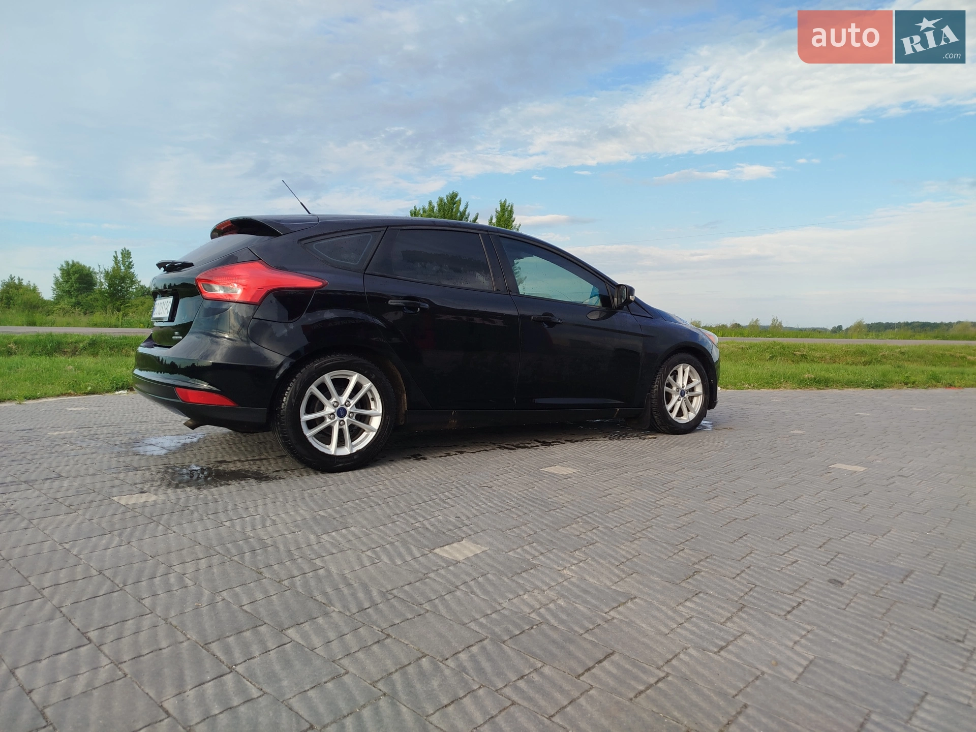 2016 Ford Focus - мініатюра 16