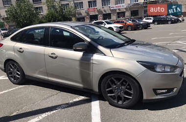 Седан Ford Focus 2015 в Киеве