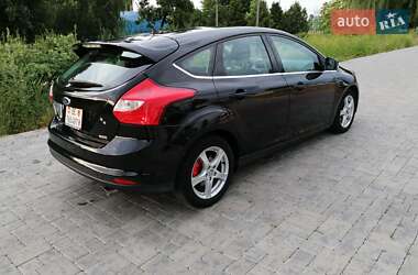 Хетчбек Ford Focus 2013 в 