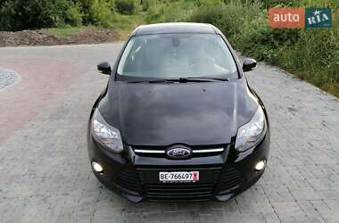 Хетчбек Ford Focus 2013 в 