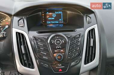 Хетчбек Ford Focus 2013 в 