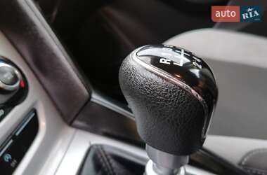Хетчбек Ford Focus 2013 в 