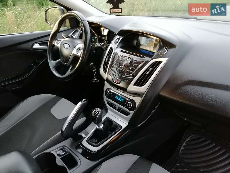 Хэтчбек Ford Focus 2013 в Ровно