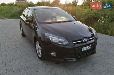 Хетчбек Ford Focus 2013 в 