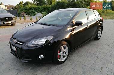 Хетчбек Ford Focus 2013 в 