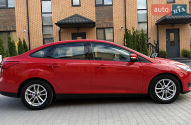 Седан Ford Focus 2016 в 