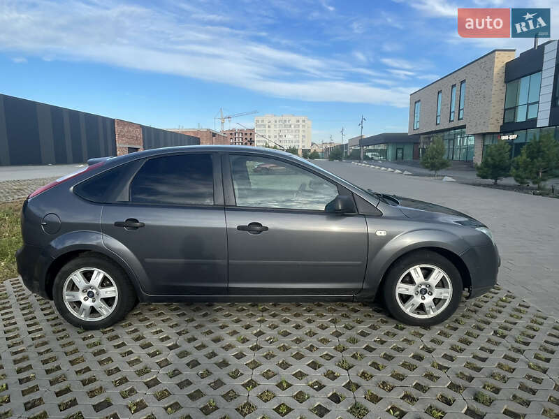 Хетчбек Ford Focus 2004 в Хмельницькому