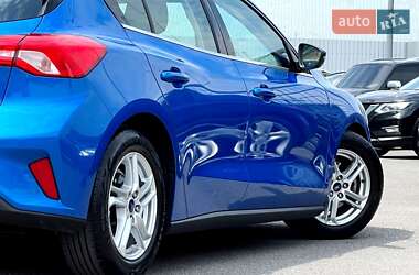 Хэтчбек Ford Focus 2020 в 