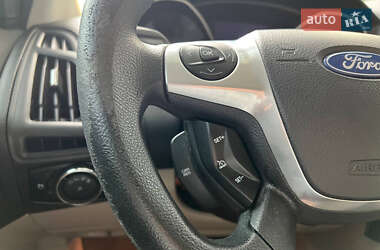 Седан Ford Focus 2013 в 