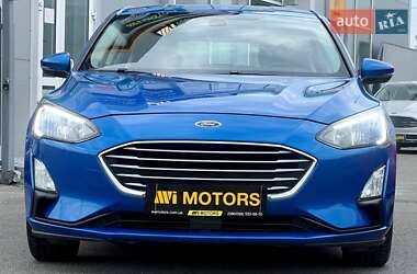 Хэтчбек Ford Focus 2019 в 