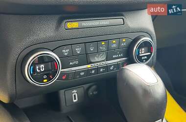 Хэтчбек Ford Focus 2019 в 