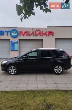 Универсал Ford Focus 2010 в 