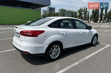 Седан Ford Focus 2016 в 