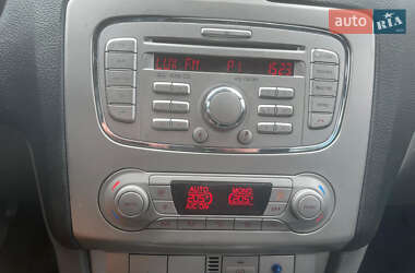 Седан Ford Focus 2008 в 