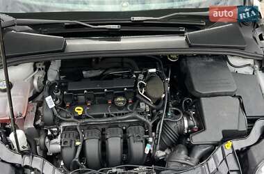 Хэтчбек Ford Focus 2013 в 