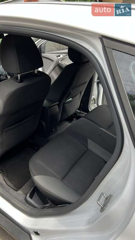 Хэтчбек Ford Focus 2013 в Киеве