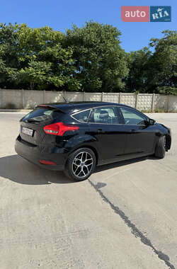 Хэтчбек Ford Focus 2017 в 