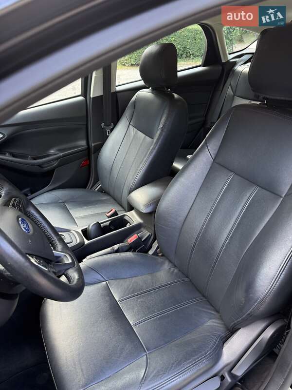 Хэтчбек Ford Focus 2018 в Львове