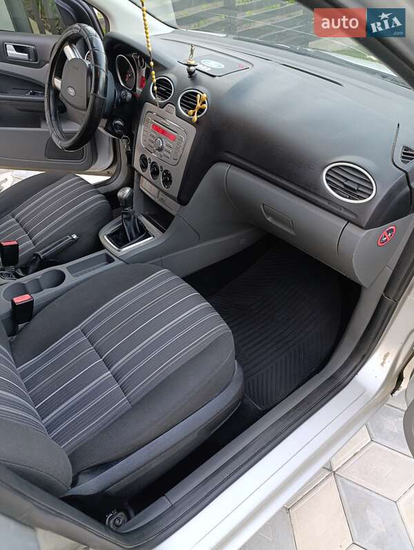 Універсал Ford Focus 2008 в Тиврову