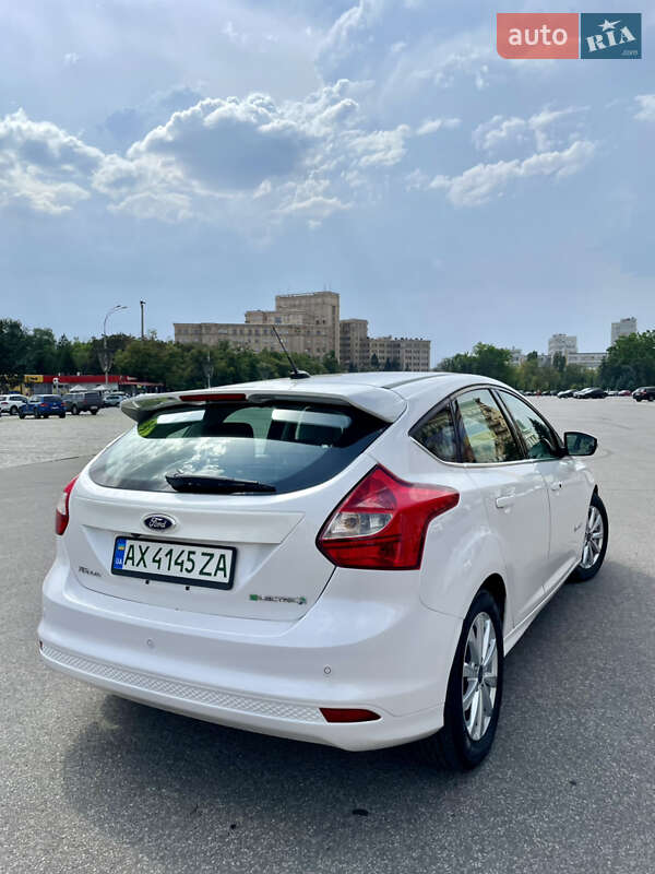 Хэтчбек Ford Focus 2012 в Харькове