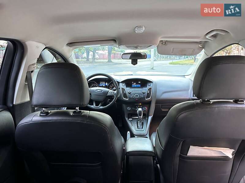 Хэтчбек Ford Focus 2015 в Полтаве