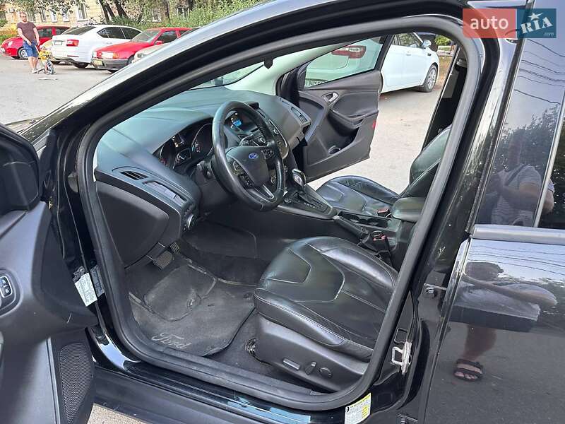 Хэтчбек Ford Focus 2015 в Полтаве