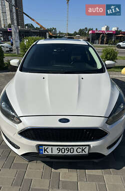 Хэтчбек Ford Focus 2016 в 