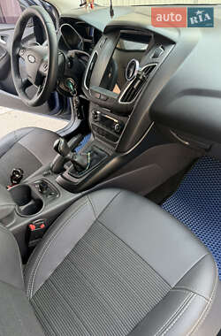 Седан Ford Focus 2012 в 