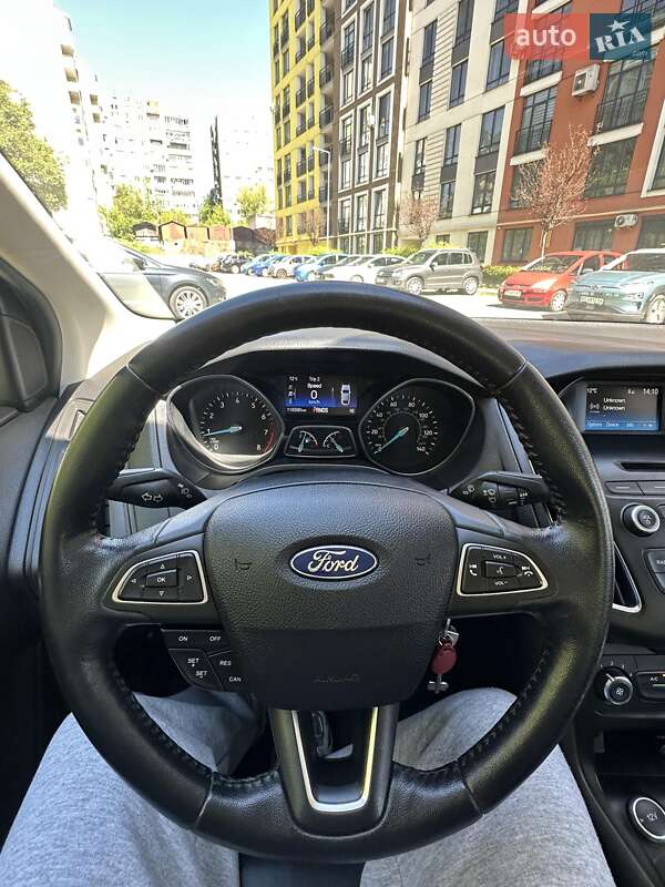 Седан Ford Focus 2015 в Львові