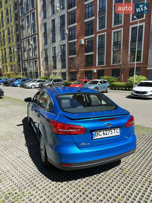 Седан Ford Focus 2015 в Львові