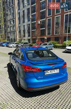 Седан Ford Focus 2015 в 