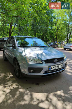 Хэтчбек Ford Focus 2007 в 