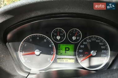 Хэтчбек Ford Focus 2007 в 