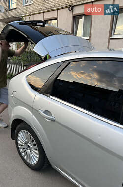 Хэтчбек Ford Focus 2008 в 