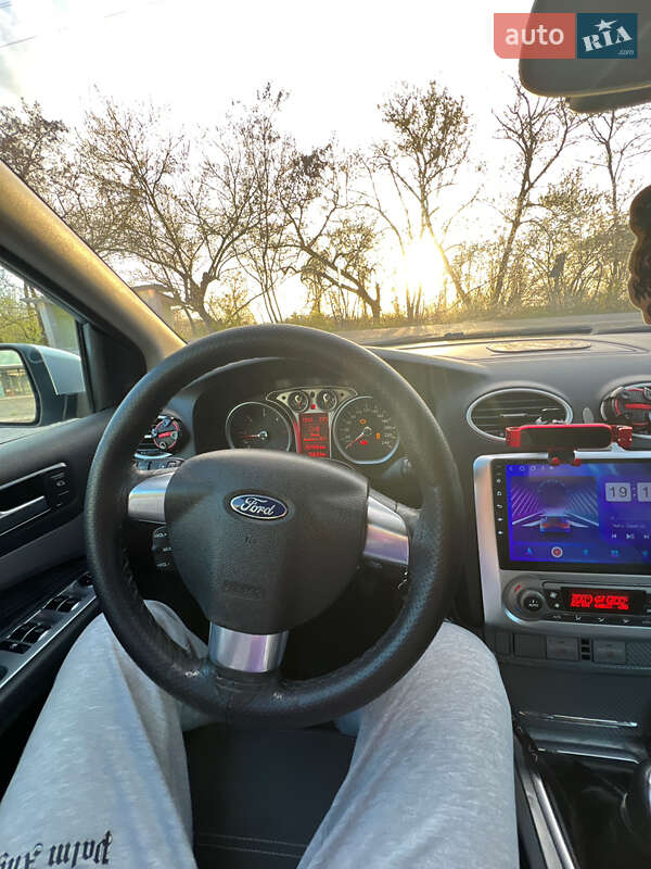 Хетчбек Ford Focus 2008 в Старокостянтинові