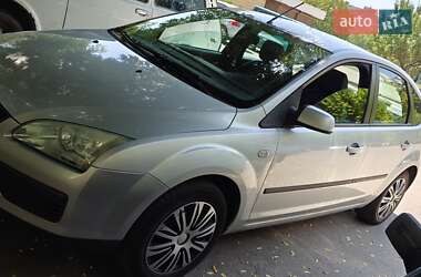 Хэтчбек Ford Focus 2006 в 