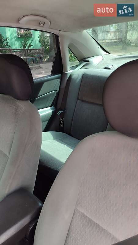 Седан Ford Focus 2000 в Горішніх Плавнях