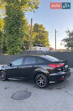 Седан Ford Focus 2015 в Львові