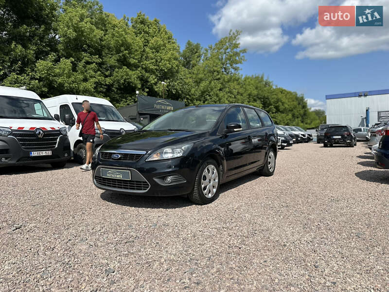 Универсал Ford Focus 2011 в 
