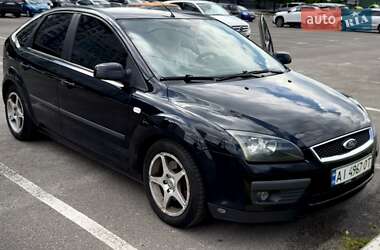 Хэтчбек Ford Focus 2005 в Киеве