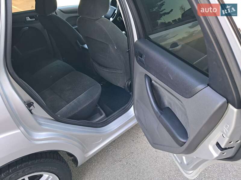Універсал Ford Focus 2005 в Бучі