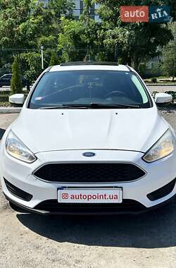 Хэтчбек Ford Focus 2016 в 