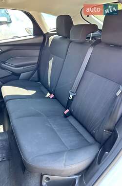 Хэтчбек Ford Focus 2016 в 