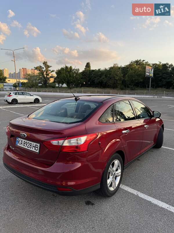 Седан Ford Focus 2014 в Киеве
