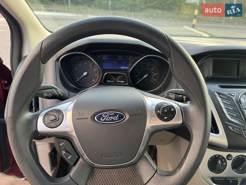 Седан Ford Focus 2014 в Киеве