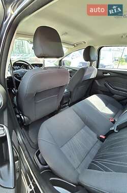 Седан Ford Focus 2015 в 