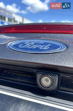 Седан Ford Focus 2015 в 